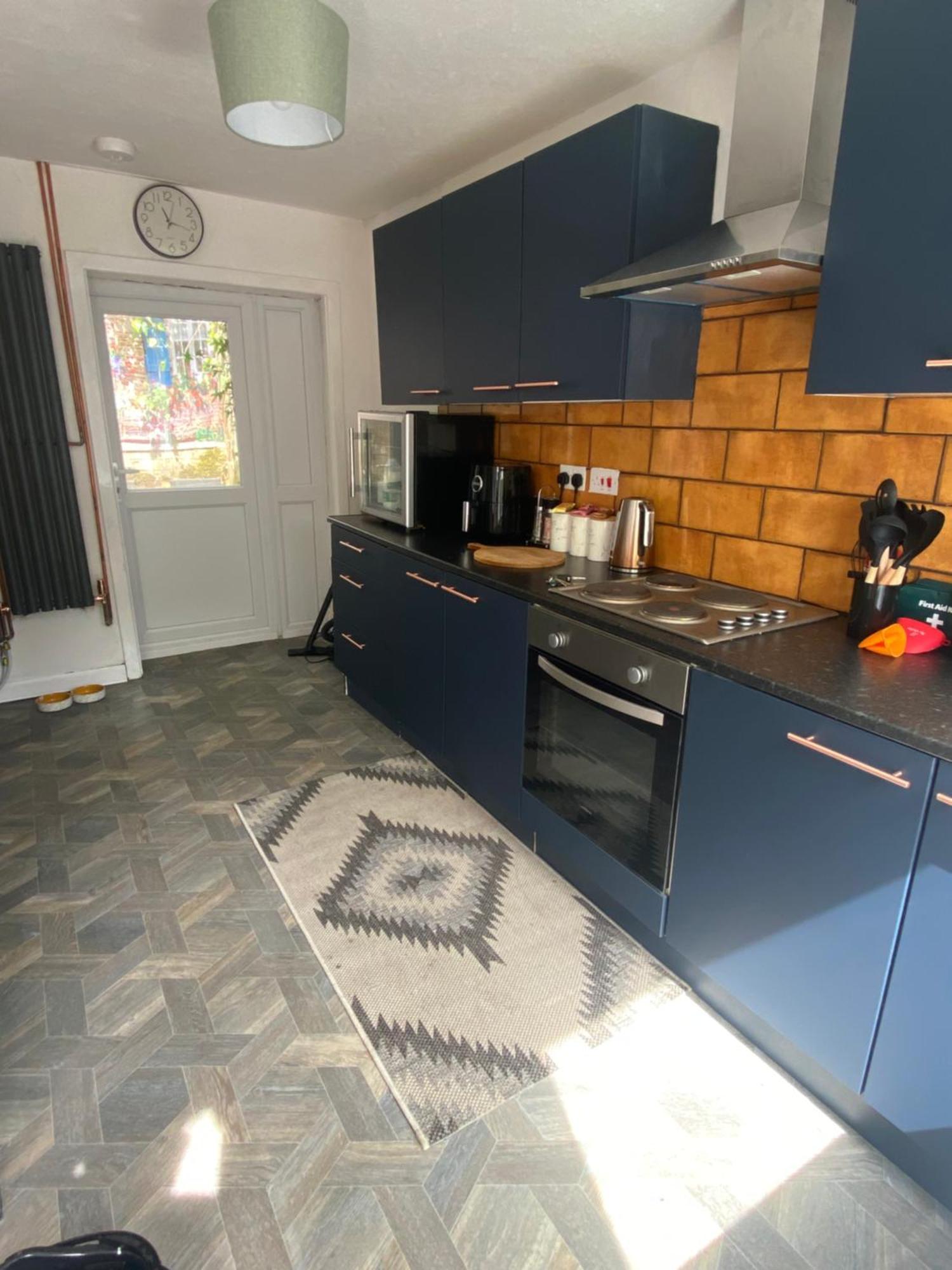 Mountain View Two Bedroom Llwynypia Экстерьер фото